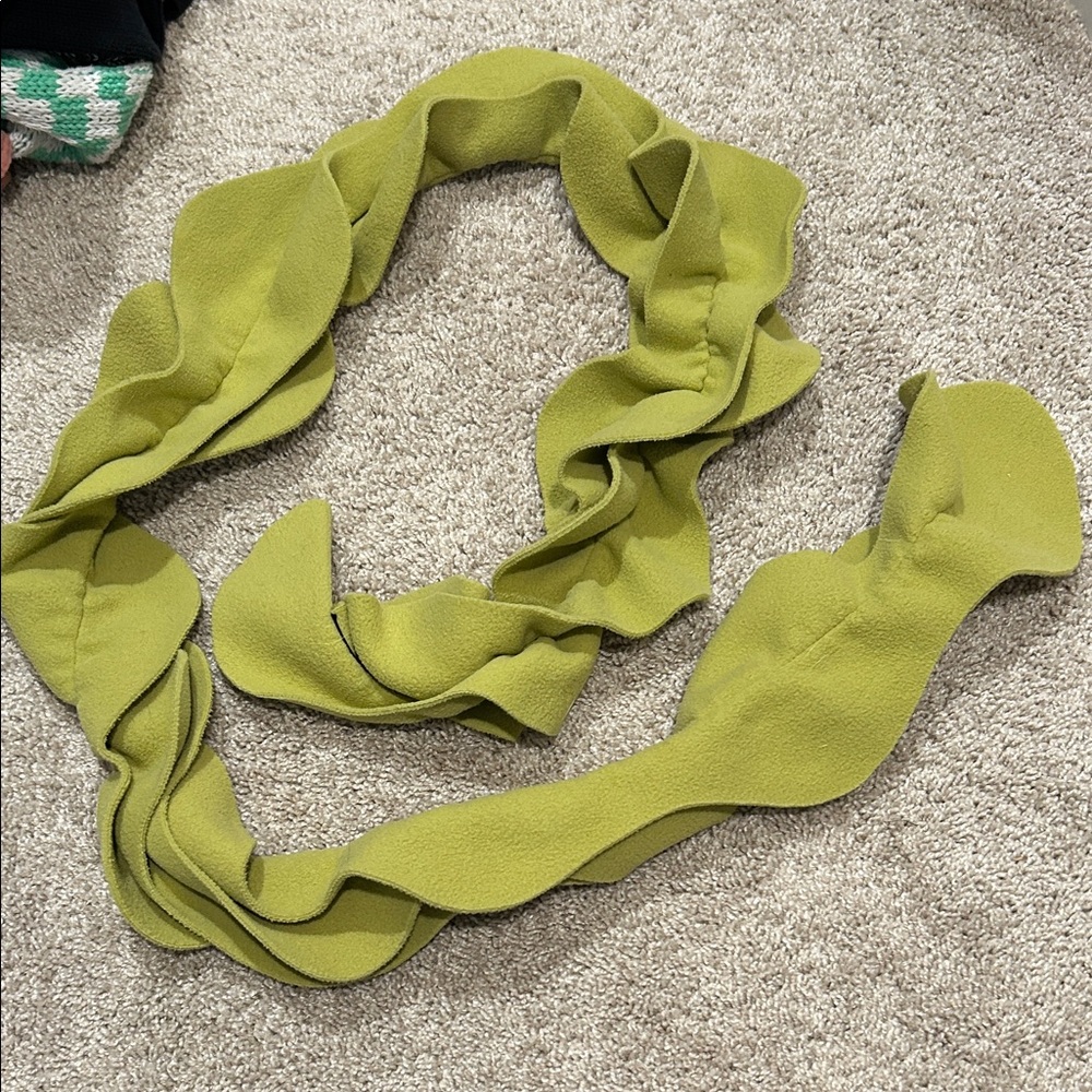 Elegant Green Ruffled Scarf